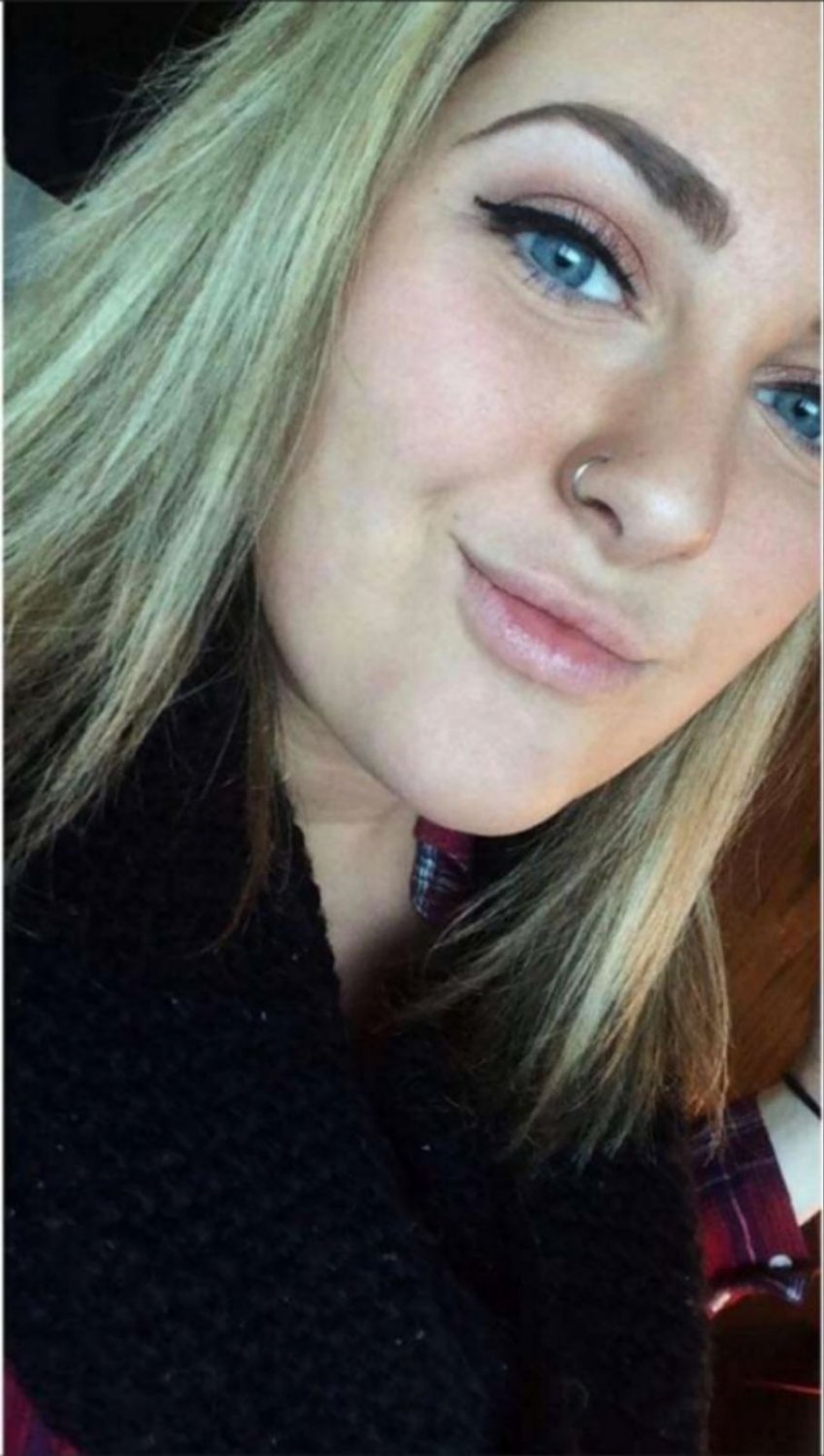 Raina, 26, webslut #t2QVoUJa