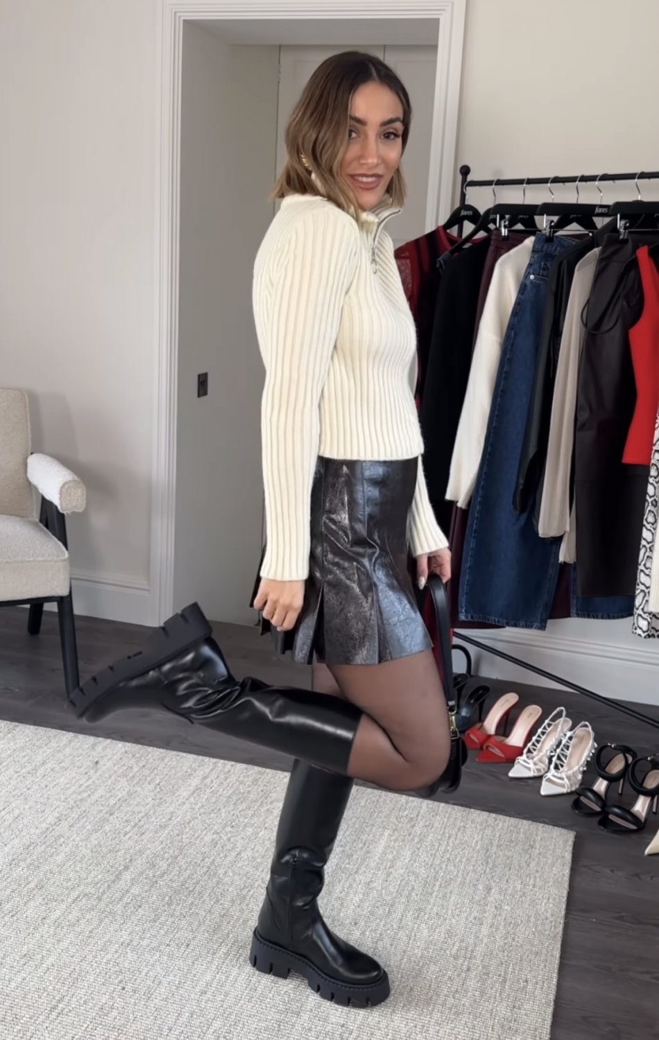 Frankie Bridge - Boots #0DLqO4Ph