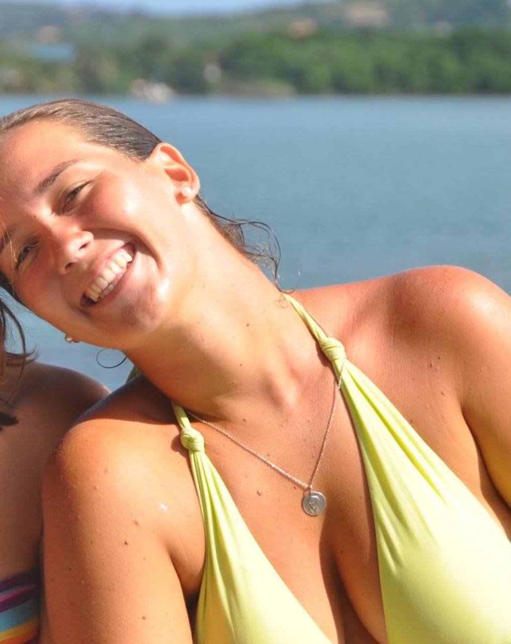 Cuck dog want his crush to be cummed on, she is Berangere 25y from France #M2PdIHlR