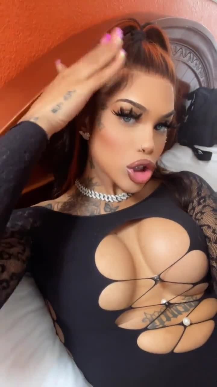 RealKeyKardashh - Porn Videos & Photos - EroMe