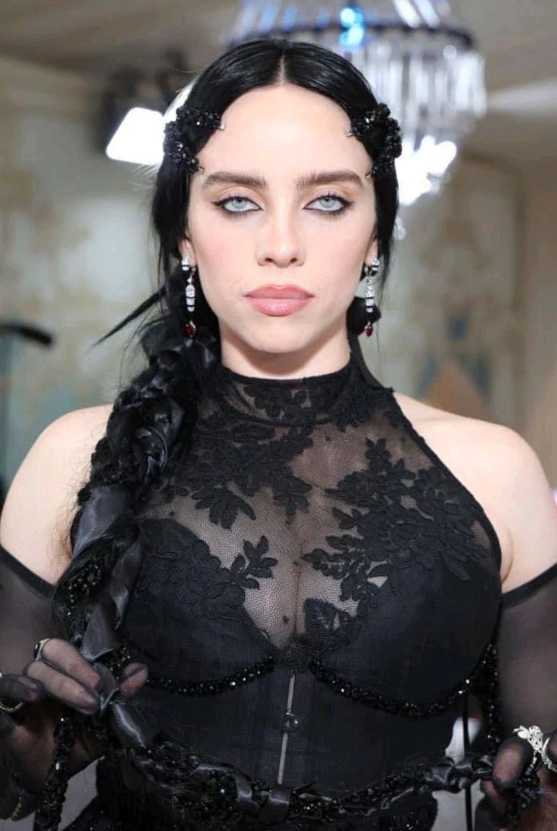 Billie Eilish deserves some cumtribute 💦 #GbrWdQQd
