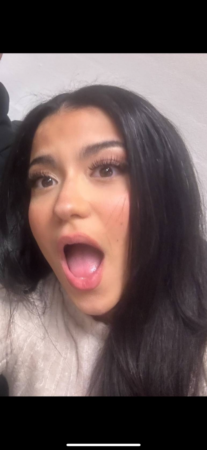 Arab sara bouachmir #Uldm8ZL5