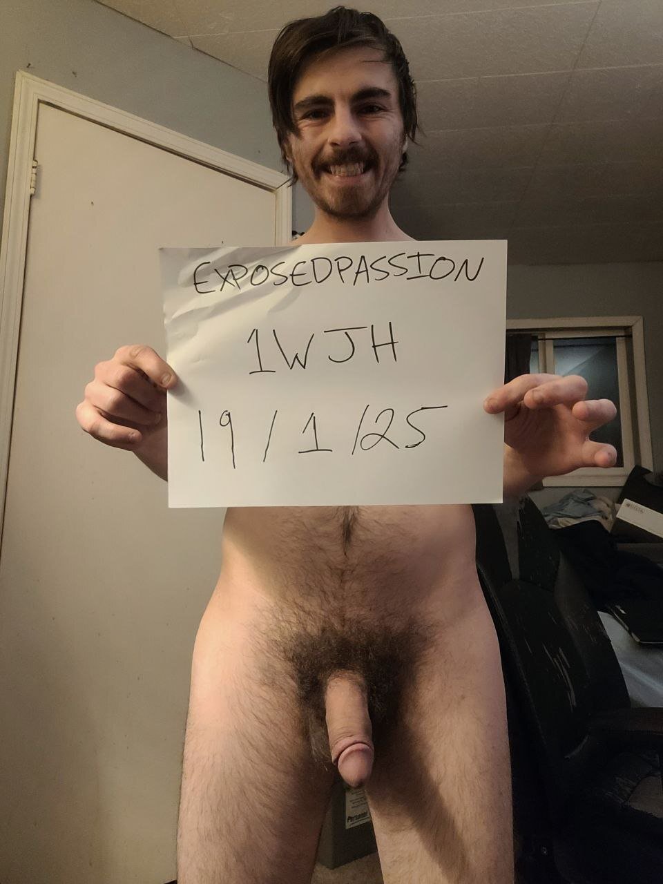 Body Writing Selfie Guys Exposed #3SFymrU4