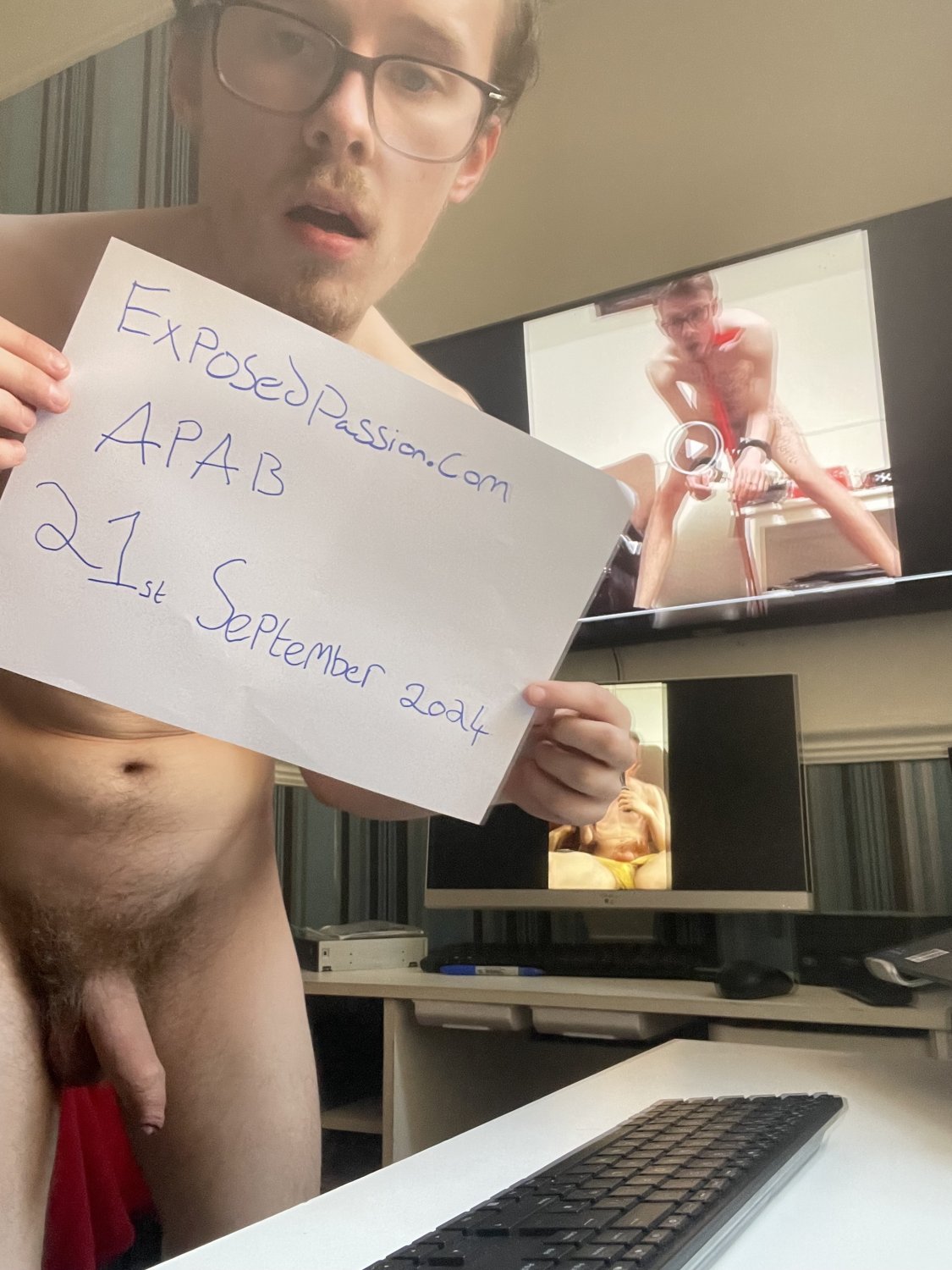 Body Writing Selfie Guys Exposed #WueF9wfr
